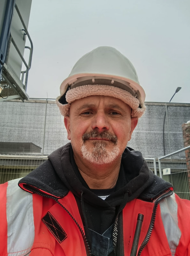 Doru coordonând lucrări în Germania